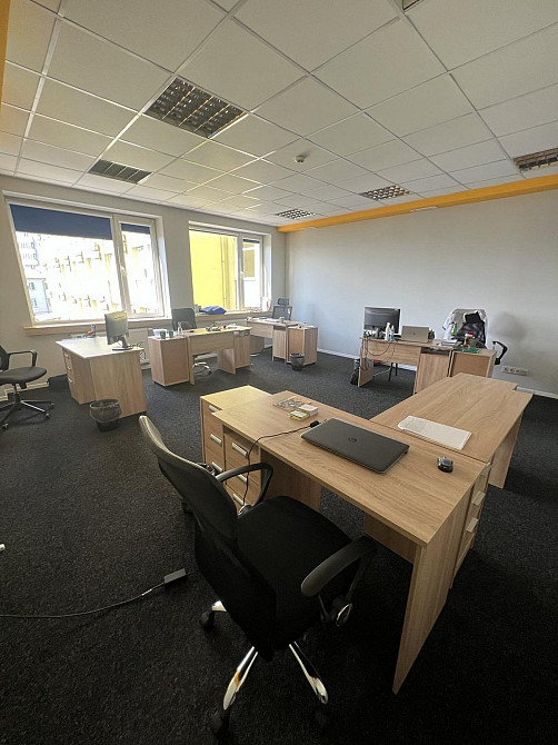 Оренда приміщення вільного призначення на вул. Зелена приміщень - 10, поверх - 3/5 Львів - фото 1