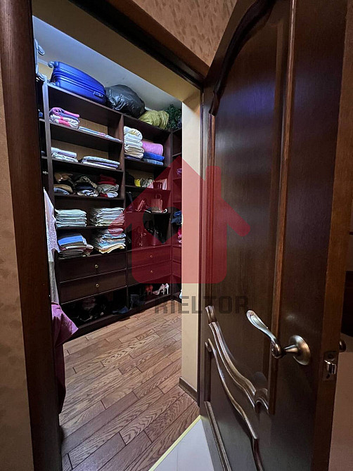 Продаж двокімнатної в центрі міста Ужгород - изображение 2