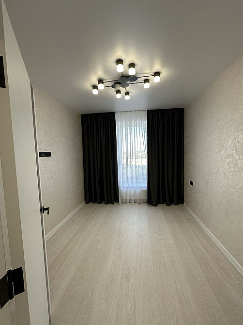 Продаж Квартира 2-кімнатна, 5/9 поверх на вул.  - фото 4