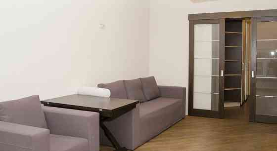 Продаж Квартира 2-кімнатна, 6/25 поверх на Мокра вул., д. 20Г Киев