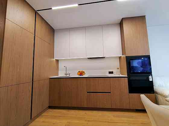 Продаж Квартира 2-кімнатна, 16/16 поверх на Олександра Олеся вул., д. 5 Київ