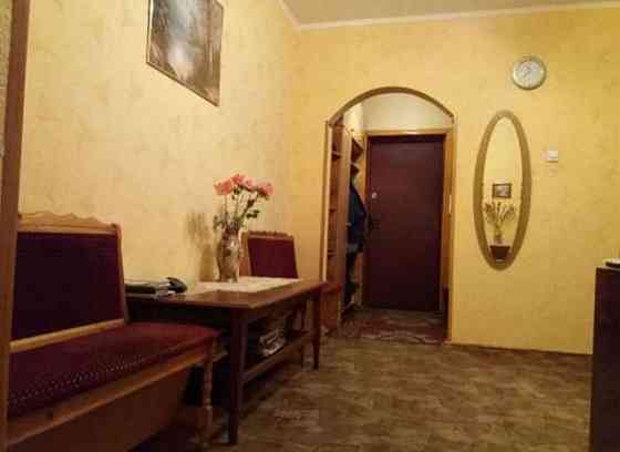 Оренда Квартира 3-кімнатна, 1/16 поверх на Вишняківська, 9 Киев