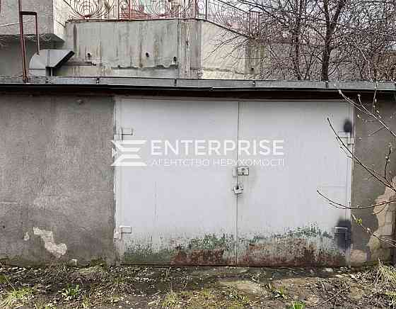 Продаж приміщення вільного призначення на вул. Гончара Олеся Київ