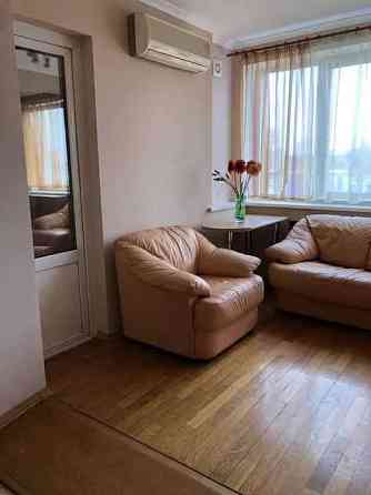 Оренда Квартира 3-кімнатна, 3/9 поверх на ул. Академика Булаховского, 30а Kiev