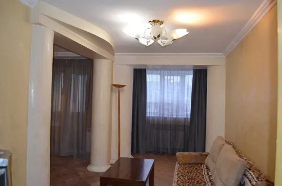 Оренда 1к Квартира 47 кв.м проспект слобожанскький 83 Дніпро