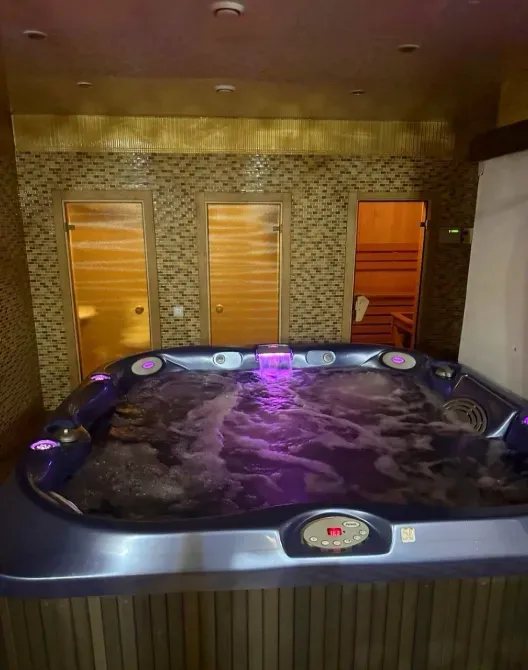 630 Триповерховий будинок з басейном подобово Київ - фото 12