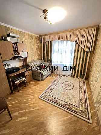 Оренда Квартира 3-кімнатна, 3/18 поверх на Анны Ахматовой ул. Киев