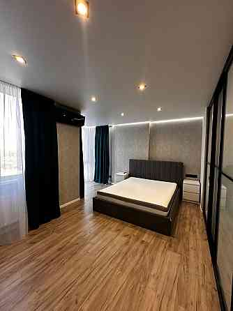 Оренда Квартира 1-кімнатна, 21/27 поверх на Олега Мудрака, 1б Киев