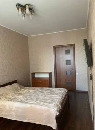 Продаж Квартира 2-кімнатна, 8/16 поверх на Массив Радужный, 1 Одеса