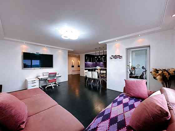 Продаж Квартира 2-кімнатна, 13/16 поверх на Высоцкого ул., 2А Дніпро