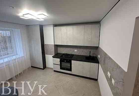 Продаж Квартира 2-кімнатна, 1/9 поверх на Яреми Ternopil'