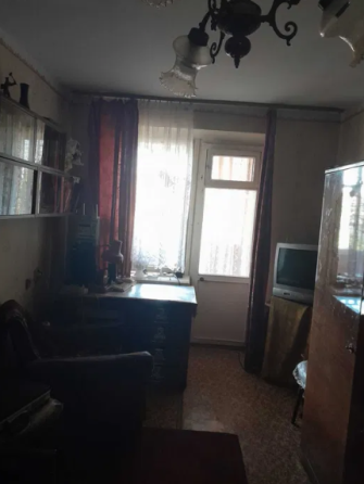 Продам 4-х комнатную квартиру в центре п.Котовского Одеса