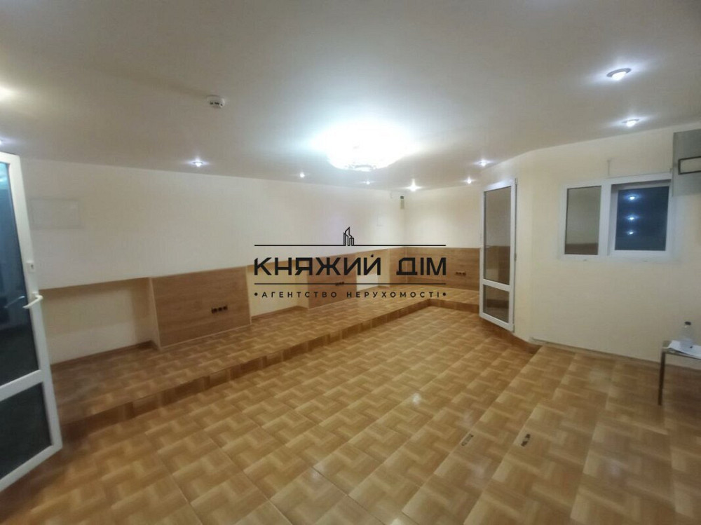 Оренда офісне приміщення на Почайнинская ул. поверх - 1 Kiev - photo 4