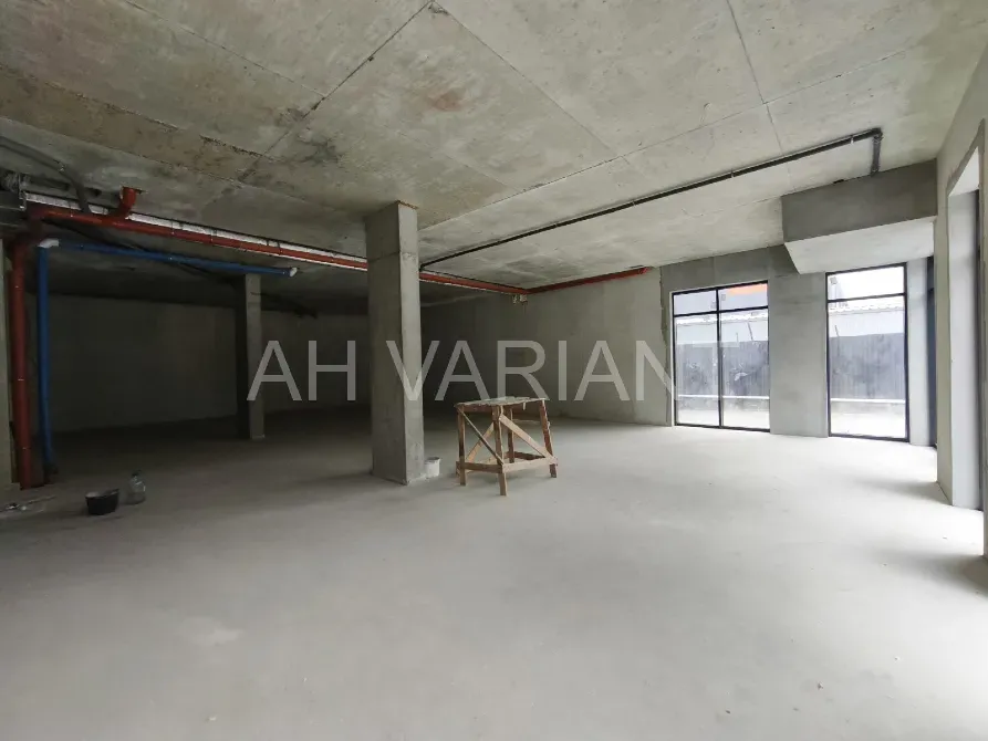 Продажа Помещение в жилом доме площадь 170 кв.м 1-й этаж на Сечені Ужгород - изображение 3