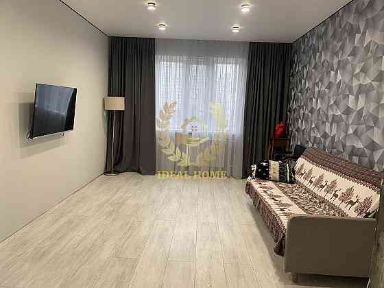 Продаж Квартира 3-кімнатна на Каштановая ул., 10 Kiev