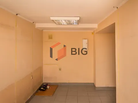 Здається    Чернівці Сергія Скальда (Комарова Володимира) вулиця 33 Чернівці - фото 9