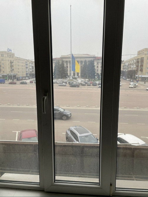 Продаж 2к Квартира 50 кв.м пл. Соборна Житомир - изображение 1