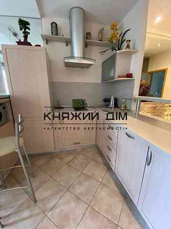 Оренда Квартира 2-кімнатна, 5/8 поверх на Бассейная ул. Київ