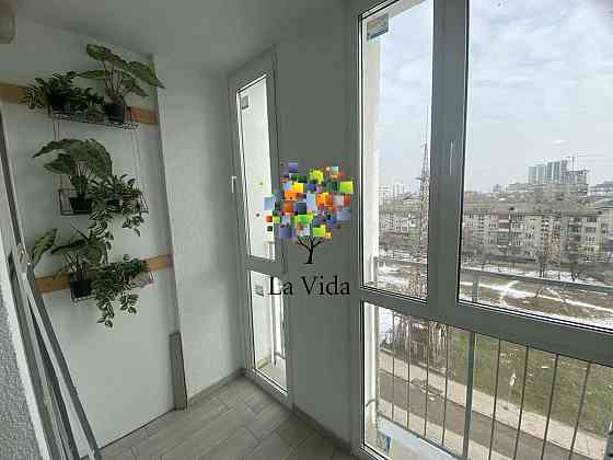 Оренда Квартира 1-кімнатна, 7/9 поверх на вул. Регенераторна, 4к17 Київ