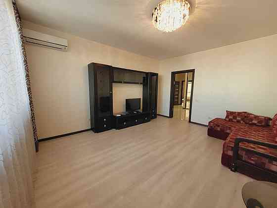 Оренда Квартира 2-кімнатна, 20/25 поверх на вул. Чавдар, 1 Киев