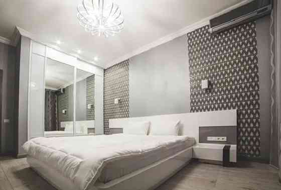 Оренда Квартира 3-кімнатна, 16/17 поверх на Базарная ул., 5/3 Одеса