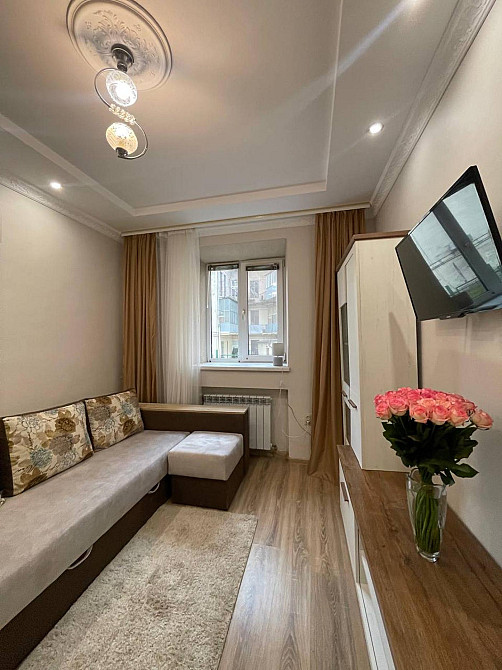 Продаж Квартира 1-кімнатна, 1/2 поверх на вул. Нечуя-Левицького Івана Львів - фото 2