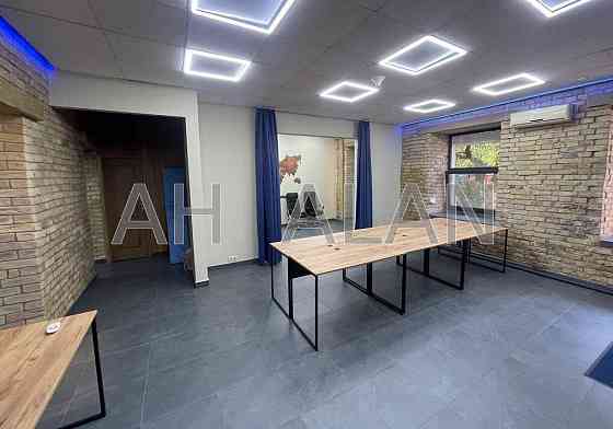 Оренда Будинок 3-кімнатний на Саксаганського вул., 43 Киев