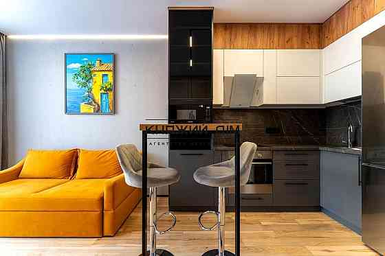 Оренда Квартира 1-кімнатна, 4/11 поверх на Предславинская ул. Киев