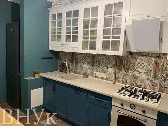 Продаж Квартира 3-кімнатна, 7/9 поверх на Відродження Луцк