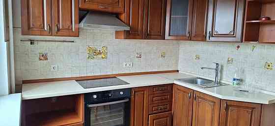 Оренда Квартира 2-кімнатна, 7/18 поверх на вул. Академіка Заболотного, 106 Киев