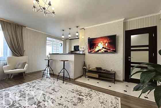 Продаж Квартира 2-кімнатна, 8/10 поверх на вул. Шухевичів Івано-Франківськ