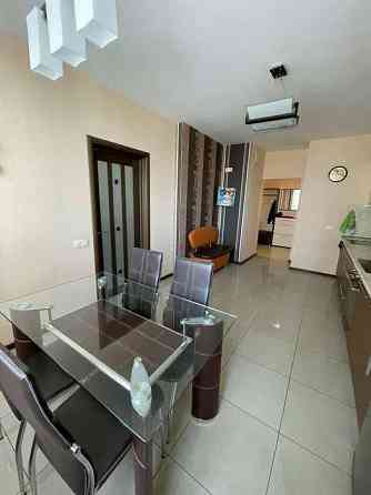 Оренда Квартира 2-кімнатна, 15/28 поверх на ул. Срибнокильская, 1 Kiev