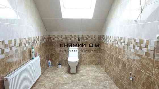 Срочно!!! Продам 2-х.эт.дом с выходом на воду. 11км. от М.Славутич. Код объекта: 2211354 Київ