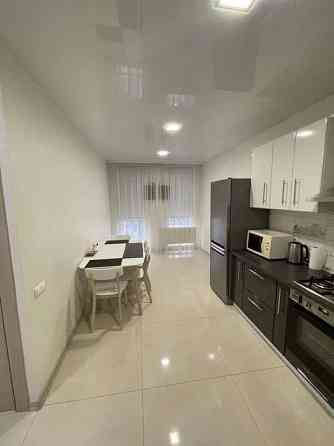 Оренда Квартира 1-кімнатна, 3/10 поверх на ул. Малоземельная Київ