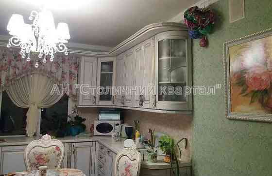 Продаж Будинок 3-кімнатний на Милославська вул., 4 Киев