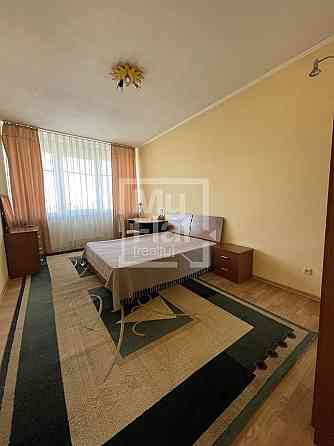 Продаж Квартира 4-кімнатна, 7/21 поверх на вул. Хмельницкого Богдана Киев