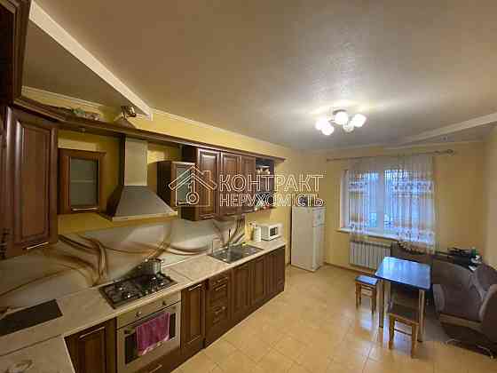 Продаж Будинок 5-кімнатний на вул. Бурачека Kharkiv