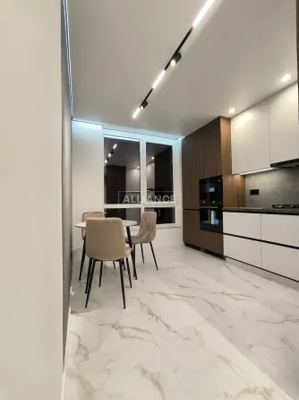 For sale 1-room Apartment 38 sq.m Крайківського Ivano-Frankivs'k