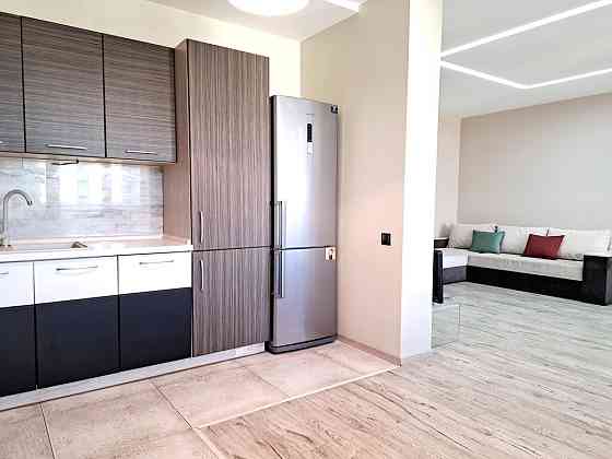 Оренда Квартира 2-кімнатна, 21/25 поверх на улица Ахматовой Анны, д.30 Київ