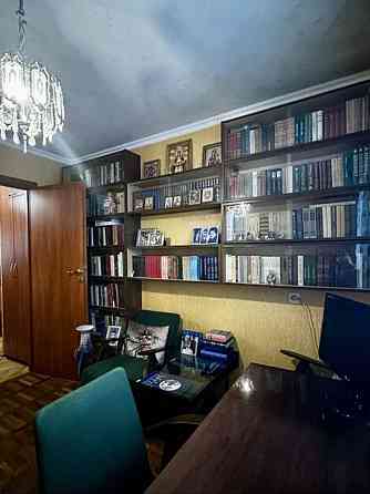 Продаж Квартира 3-кімнатна, 2/9 поверх на Соборності Луцьк