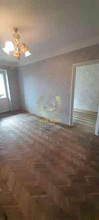 Продаж 2 к квартири м. Дорогожичі Київ