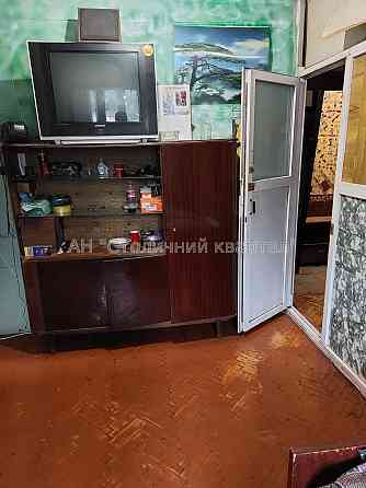 Продаж Квартира 2-кімнатна, 1/4 поверх на Святославська вул., 15 Київ