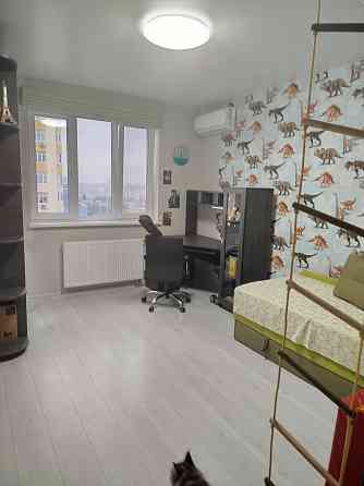 Продаж Квартира 3-кімнатна, 19/26 поверх на Воскресенська вул., д. 18 Kiev