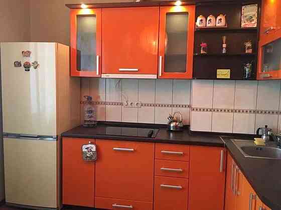 Оренда Квартира 1-кімнатна, 22/25 поверх на ул. Урловская, 38 Київ