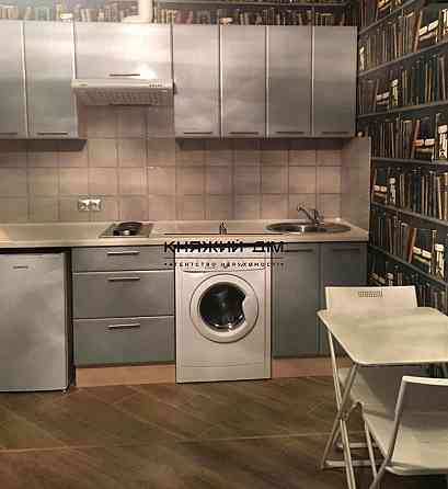 Оренда Квартира 1-кімнатна, 19/26 поверх на Харьковское шоссе Київ