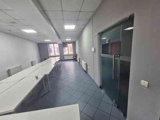 Продаж приміщення вільного призначення на вул. Новгородська поверх - 2/4 Ivano-Frankivs'k