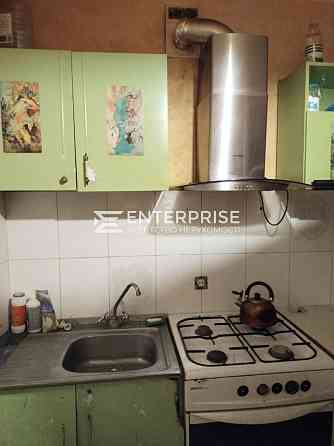 Продаж Квартира 1-кімнатна, 4/5 поверх на вул. Харківське шосе Київ