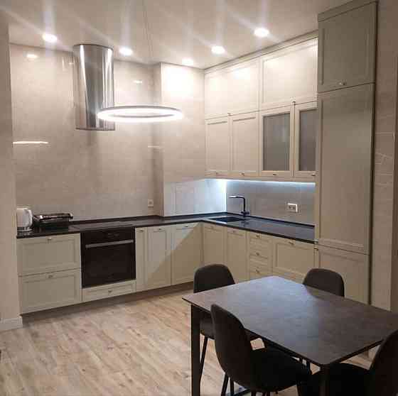 Продаж Квартира 3-кімнатна, 3/24 поверх на Василя Тютюнника вул. (Анрі Барбюса), 37 Kiev