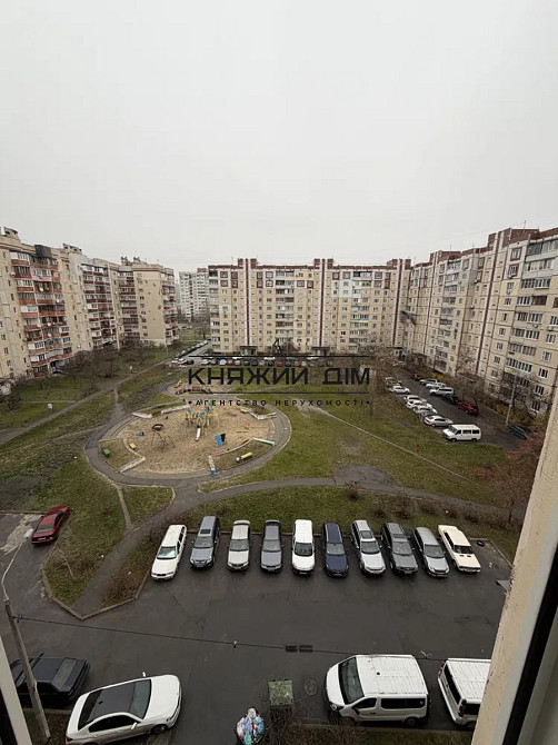 Продаж Квартира 1-кімнатна, 7/9 поверх на Маяковского Владимира просп./Червоної Калини просп. Київ - фото 2