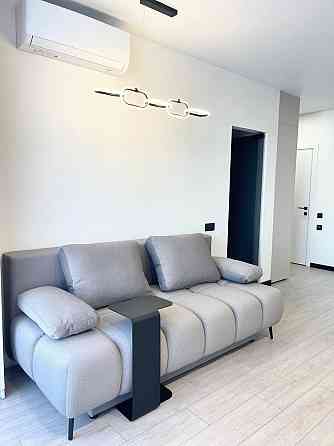 Продаж Квартира 1-кімнатна, 10/25 поверх на Причальна вул., д. 12 Kiev